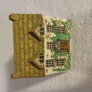 WADE Whimsey  set 1 #3 Dr Healers House. VINTAGE